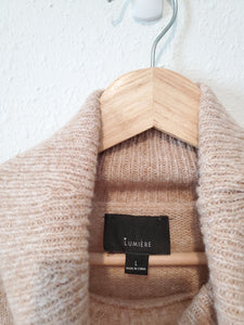 Neutral Turtleneck Sweater (L)