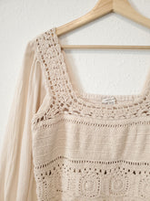 Load image into Gallery viewer, Crochet Square Neck Top (M)
