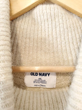 Load image into Gallery viewer, Crop Cable Knit Sweater (XXL)
