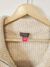 Load image into Gallery viewer, Cozy Half Zip Knit Pullover (L)
