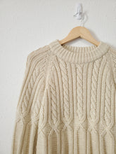 Load image into Gallery viewer, Vintage Chunky Knit Sweater (L)
