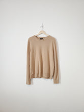 Load image into Gallery viewer, Naadam Camel Cashmere Sweater (M)
