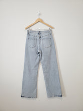 Load image into Gallery viewer, High Rise Vintage Flare Jeans (29)
