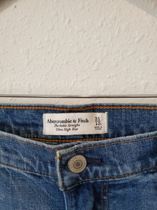 A&F Ankle Straight High Rise Jeans (31/12)