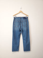 Load image into Gallery viewer, NEW A&amp;F Straight High Rise Jeans (31/12)
