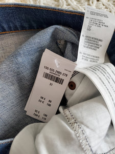 NEW A&F Straight High Rise Jeans (31/12)