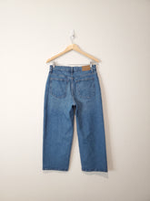 Load image into Gallery viewer, Madewell Wide Leg Jeans (29P)
