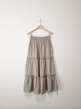 Load image into Gallery viewer, Sage Linen Maxi Skirt (S)
