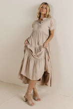 Load image into Gallery viewer, Bohme Flowy Midi Dress (S)
