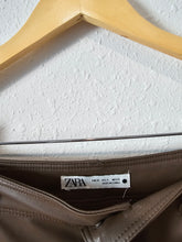 Load image into Gallery viewer, Zara Leather Marine Straight Pants (4)
