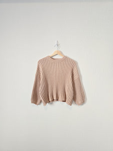 Neutral Ribbed Crop Sweater (S/M)