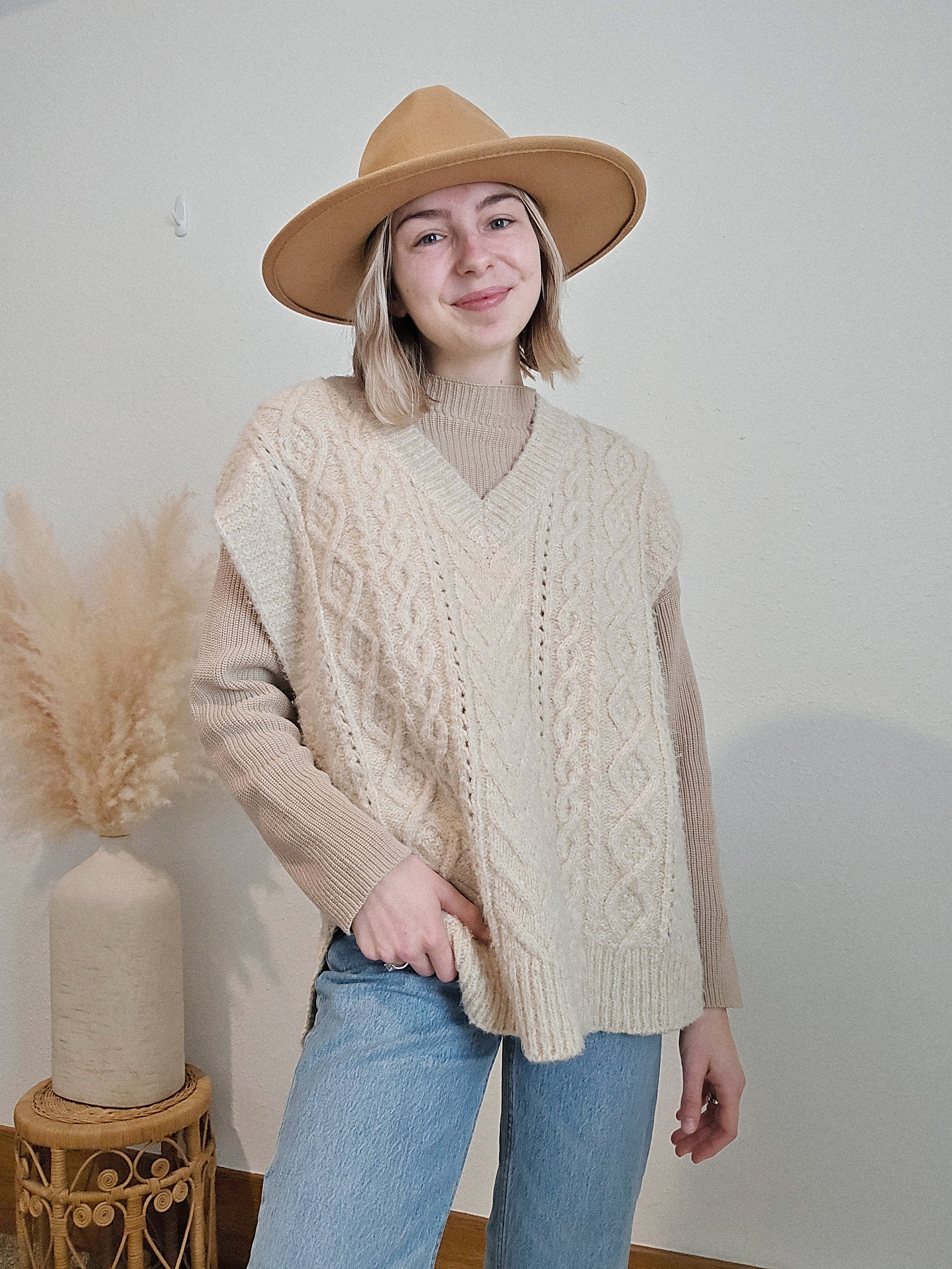 Chunky Oversized Sweater Vest (S)