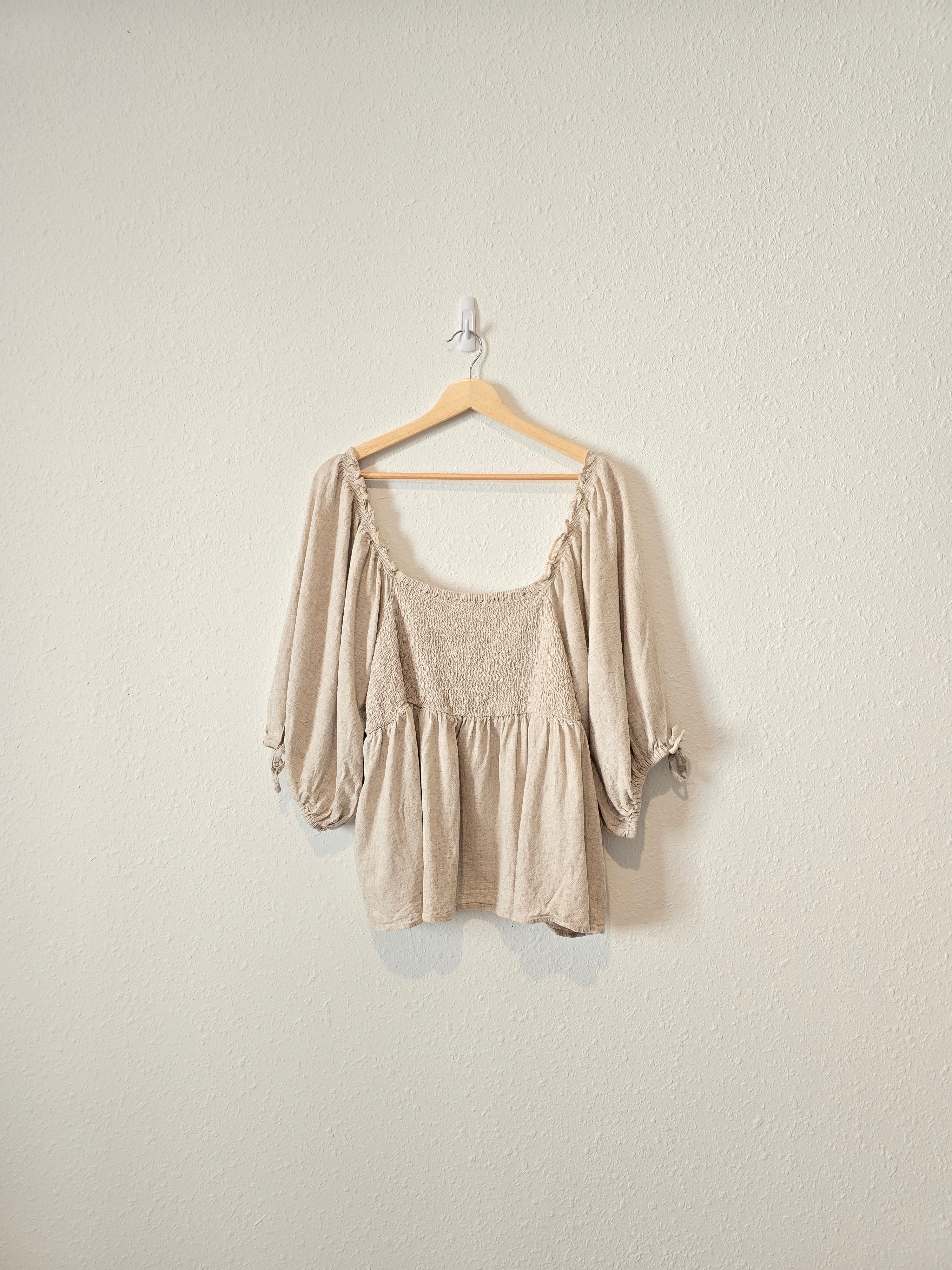 Oat Linen Puff Sleeve Top (1X)