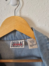 Load image into Gallery viewer, Vintage Light Wash Denim Jacket (M)
