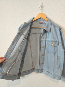 Vintage Light Wash Denim Jacket (M)