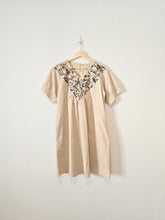 Load image into Gallery viewer, Floral Embroidered Linen Dress (M/L)

