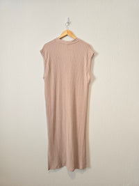 Textured Ribbed Midi Dress (M)