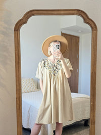 Floral Embroidered Linen Dress (M/L)