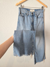 Load image into Gallery viewer, The GREAT Wide Leg Jeans (25)
