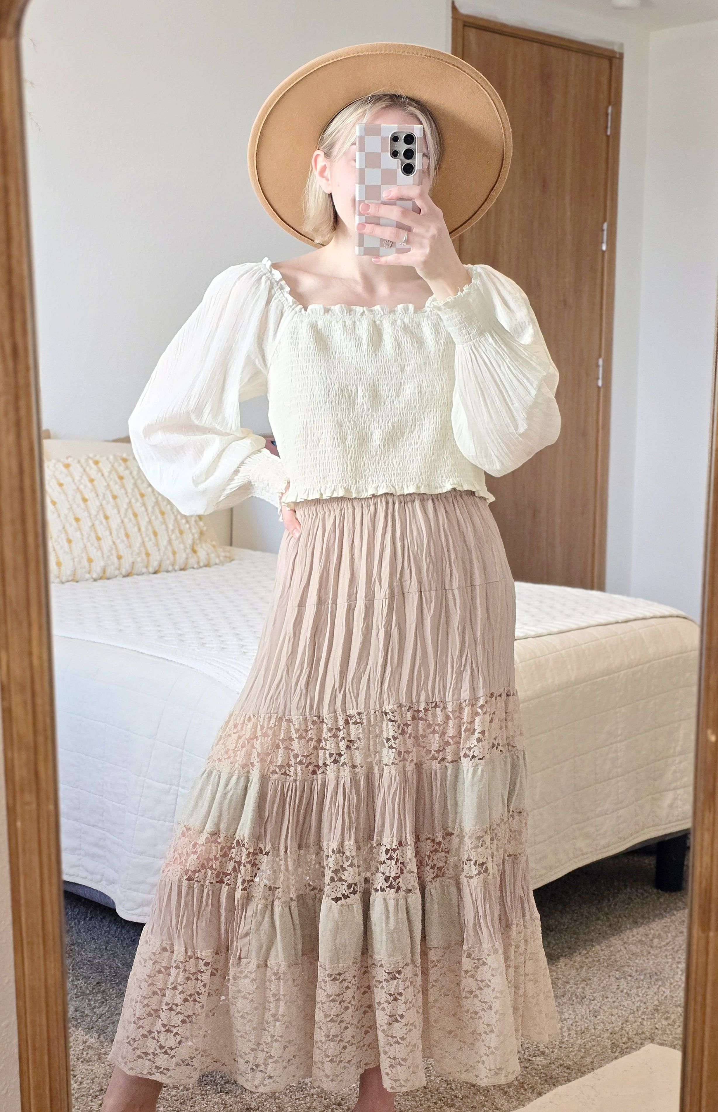 Vintage Floral Lace Midi Skirt (L)