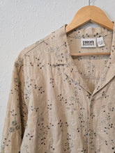 Load image into Gallery viewer, Vintage Floral Embroidered Button Up (M)
