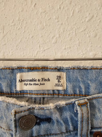 A&F High Rise Mom Jeans (29/8)