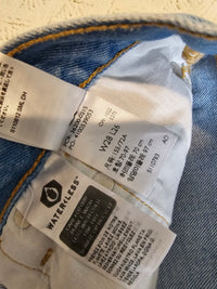 Levi's 501 Straight Crop Jeans (28)