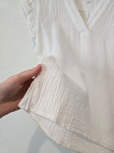 Load image into Gallery viewer, White Cotton Gauze Top (XS)
