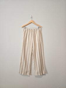 NEW Wide Leg Striped Pants (M)