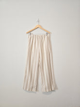 Load image into Gallery viewer, NEW Wide Leg Striped Pants (M)
