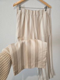 NEW Wide Leg Striped Pants (M)