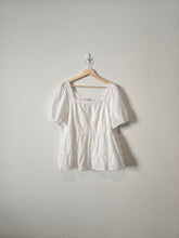Load image into Gallery viewer, Puff Sleeve Tiered Top (L)
