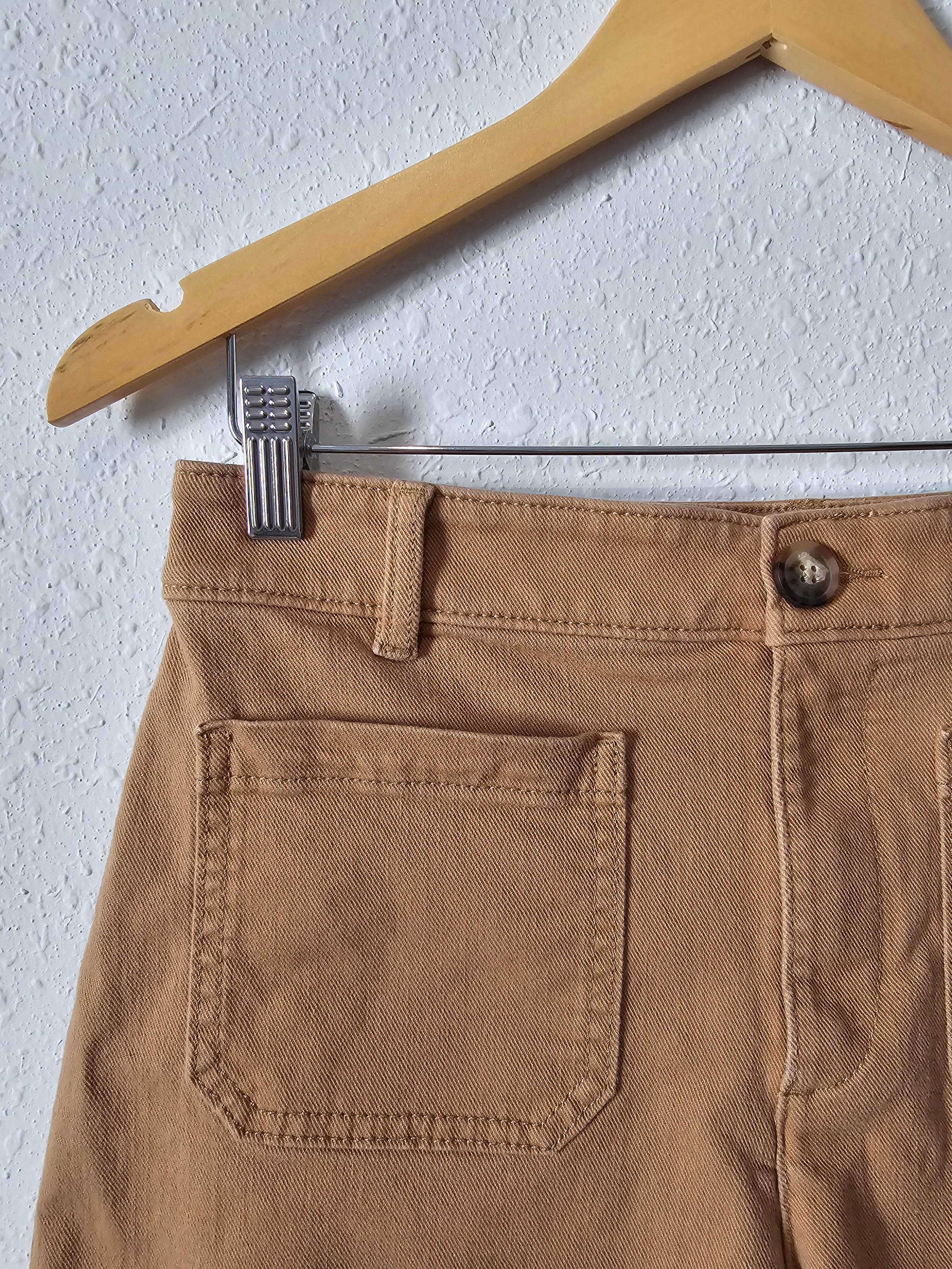 Loft Camel Pocket Front Shorts (2)