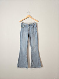 Urban Light Wash Flare Jeans (27)