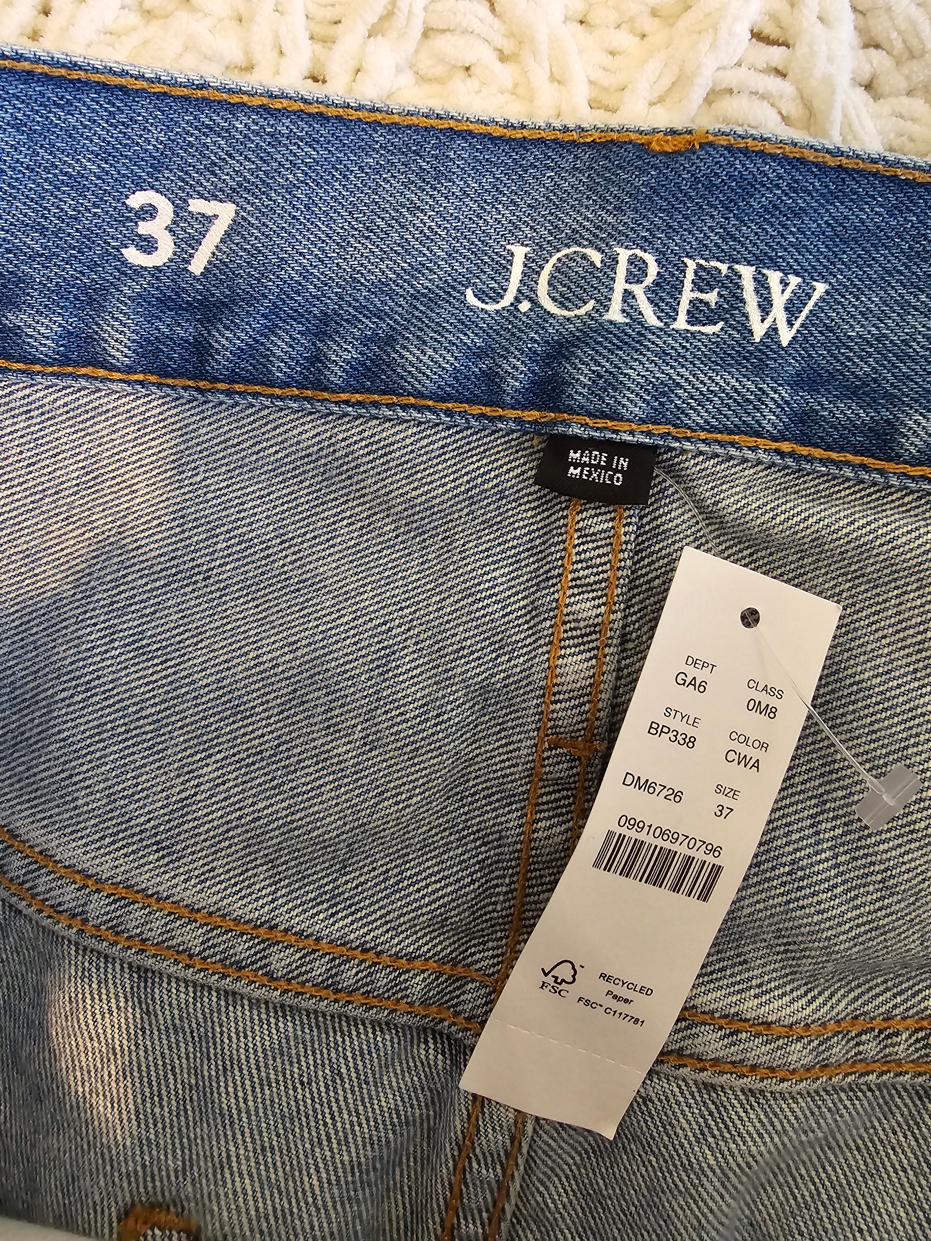 NEW J.Crew Relaxed Denim Shorts (37)