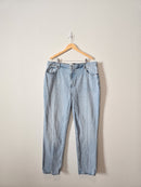 A&F 90s Straight Jeans (35/20 long)