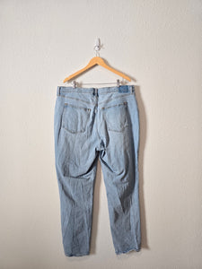 A&F 90s Straight Jeans (35/20 long)