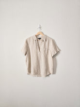 Load image into Gallery viewer, J.Crew 100% Linen V Neck Top (M)
