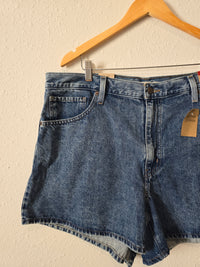 NEW Levi's High Rise Mom Shorts (18W)