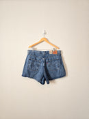 NEW Levi's High Rise Mom Shorts (18W)