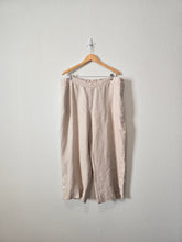 Load image into Gallery viewer, Beachy Linen Pull On Pants (20)
