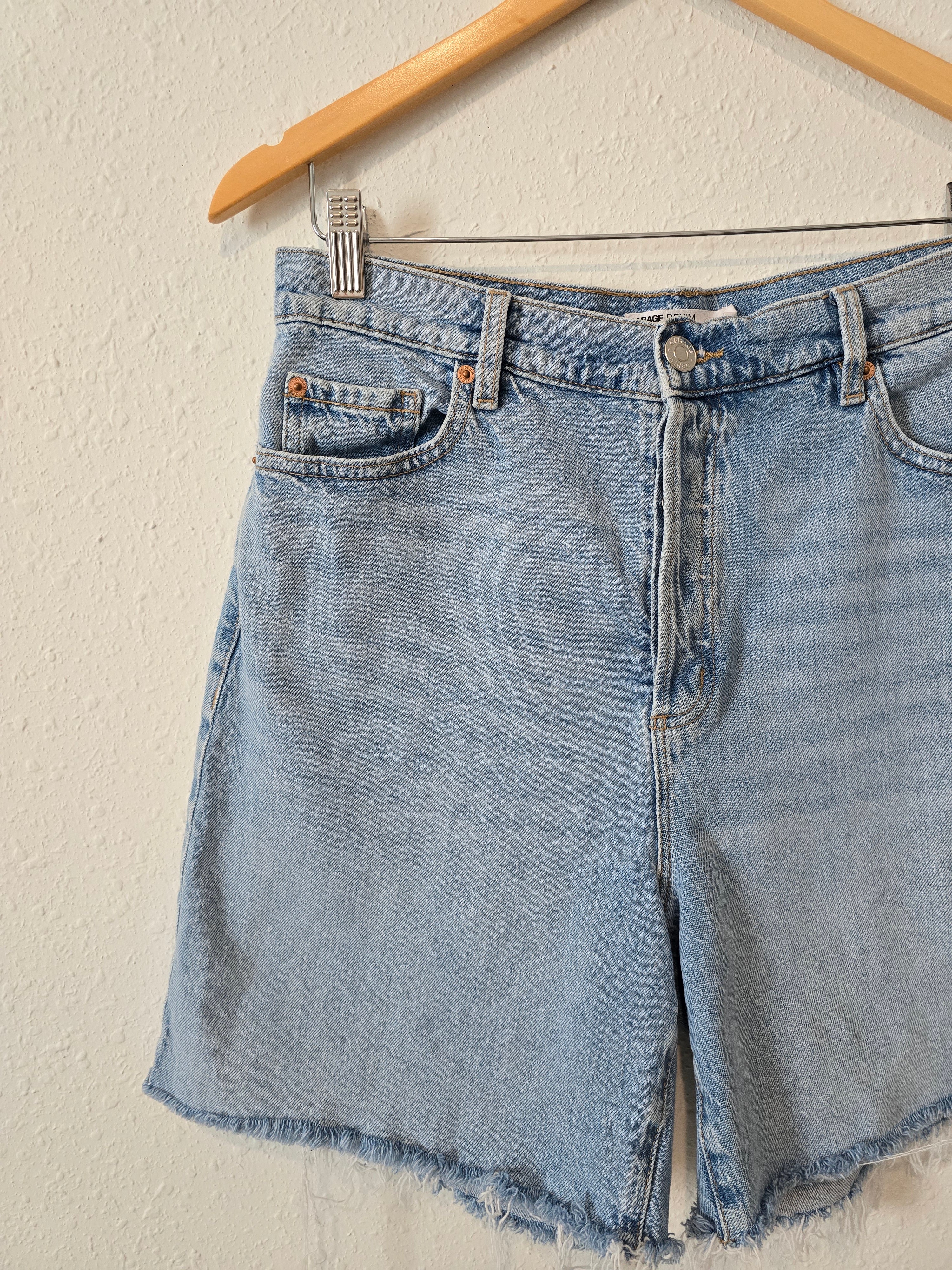 Relaxed Denim Shorts (29)