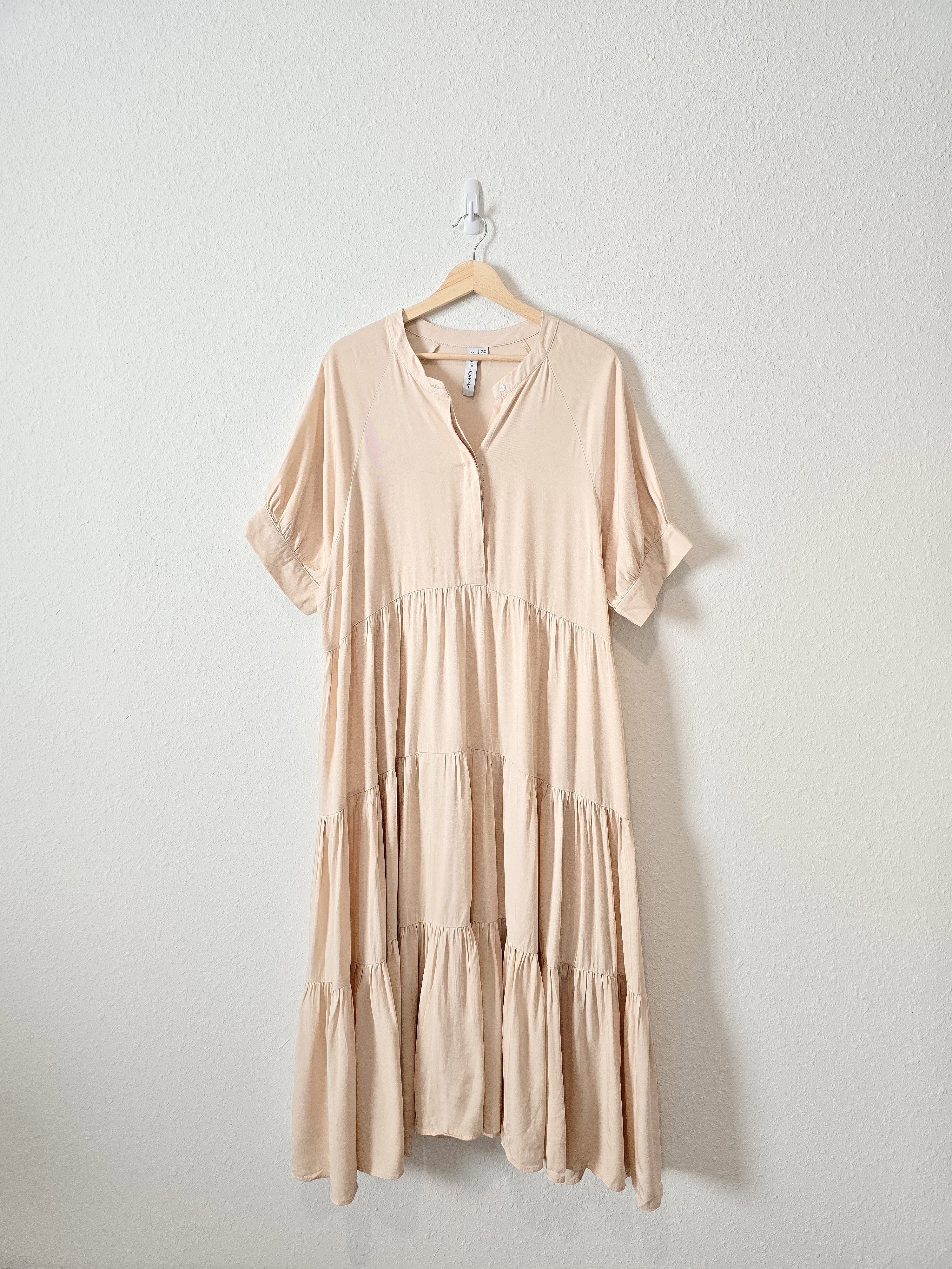 Cream Tiered Midi Dress (2X)