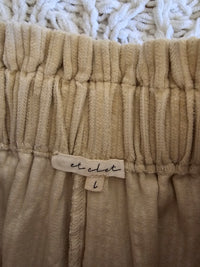 Boutique Cream Cord Shorts (L)