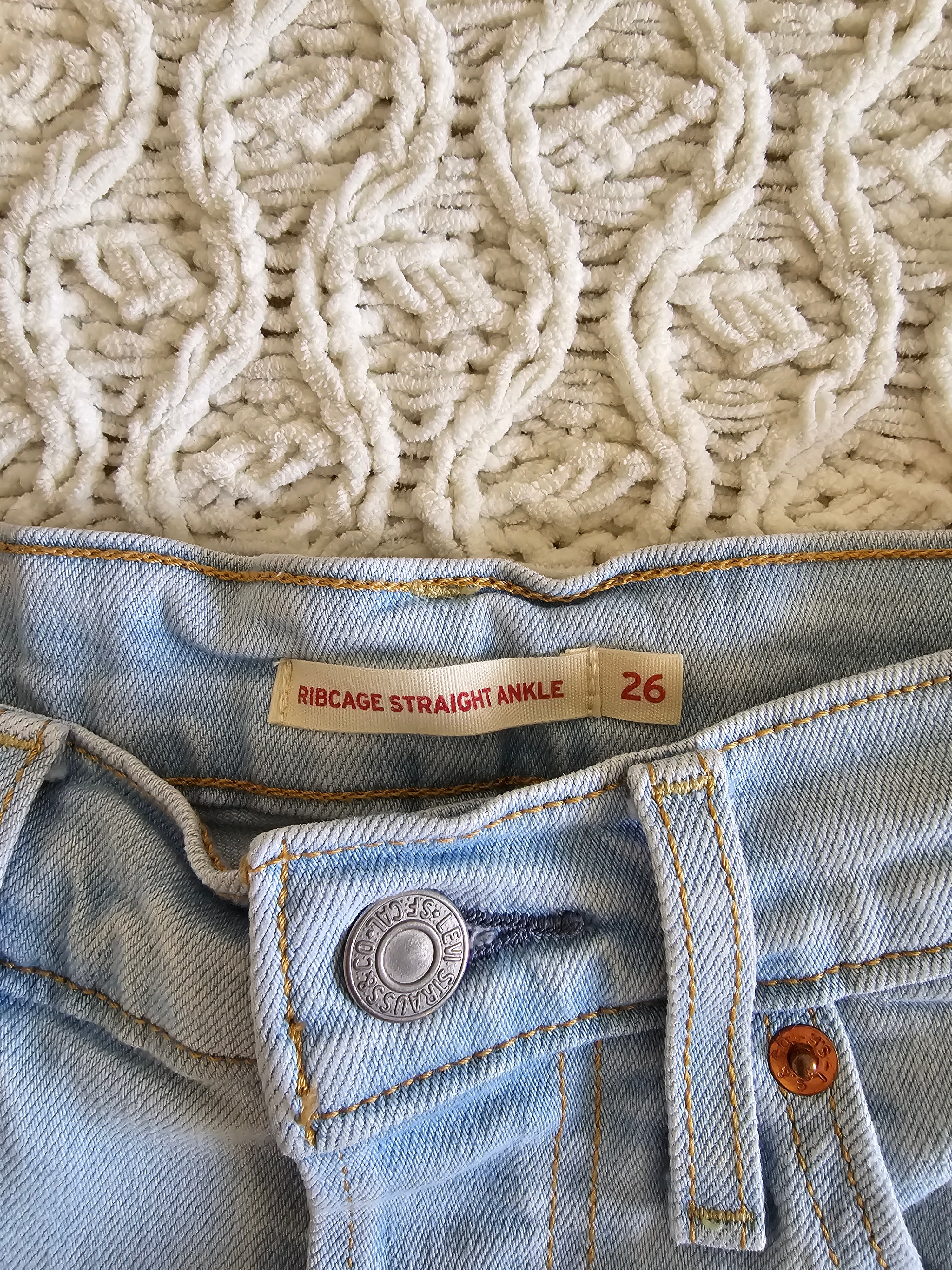 Levi's Ribcage Straight Jeans (26)