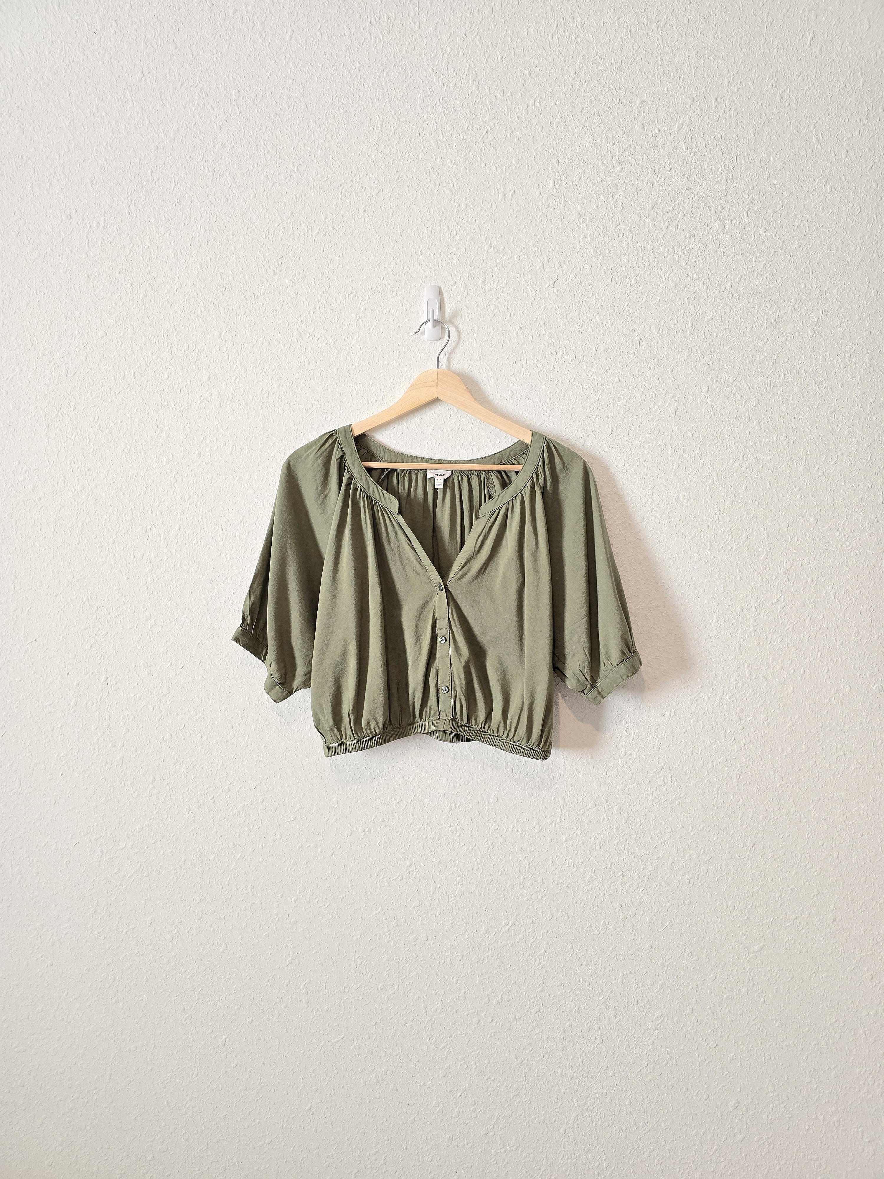 Aerie Green Crop Button Up (S)