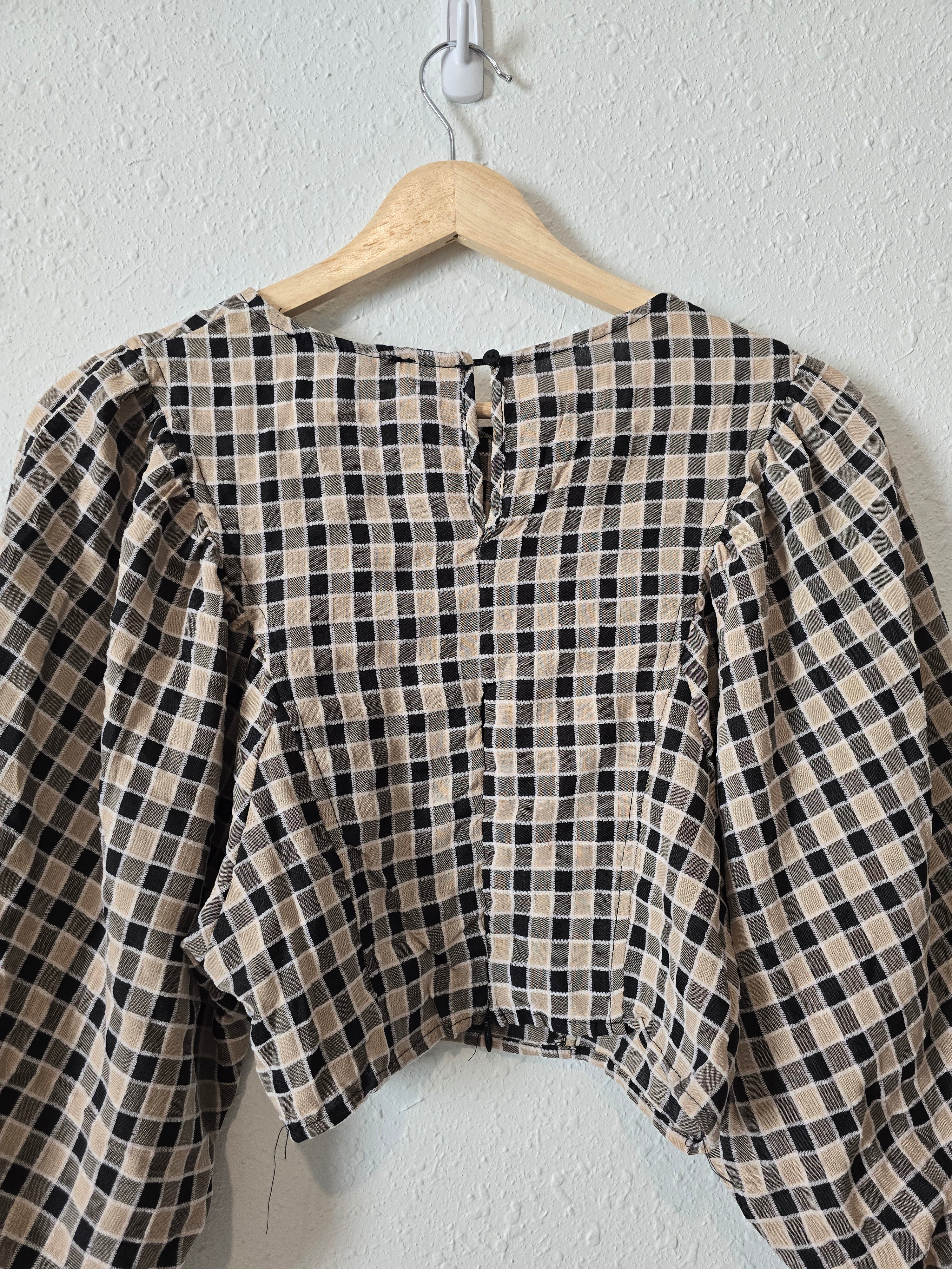 NEW Checkered Puff Sleeve Top (S)