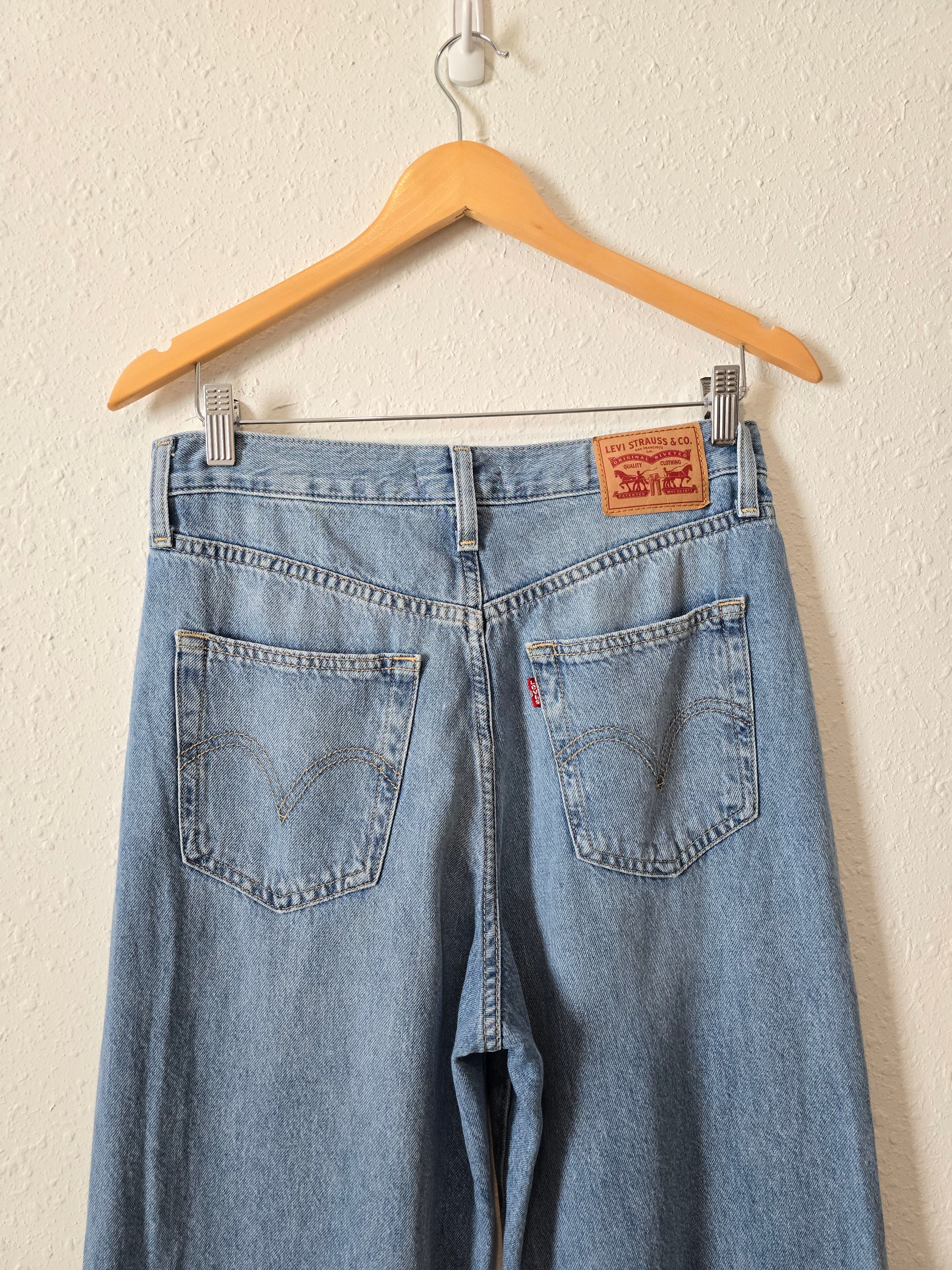 Levi's High Waisted Straight Jeans (29)