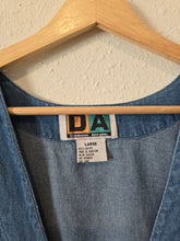 Load image into Gallery viewer, Vintage Daisy Denim Vest (L)
