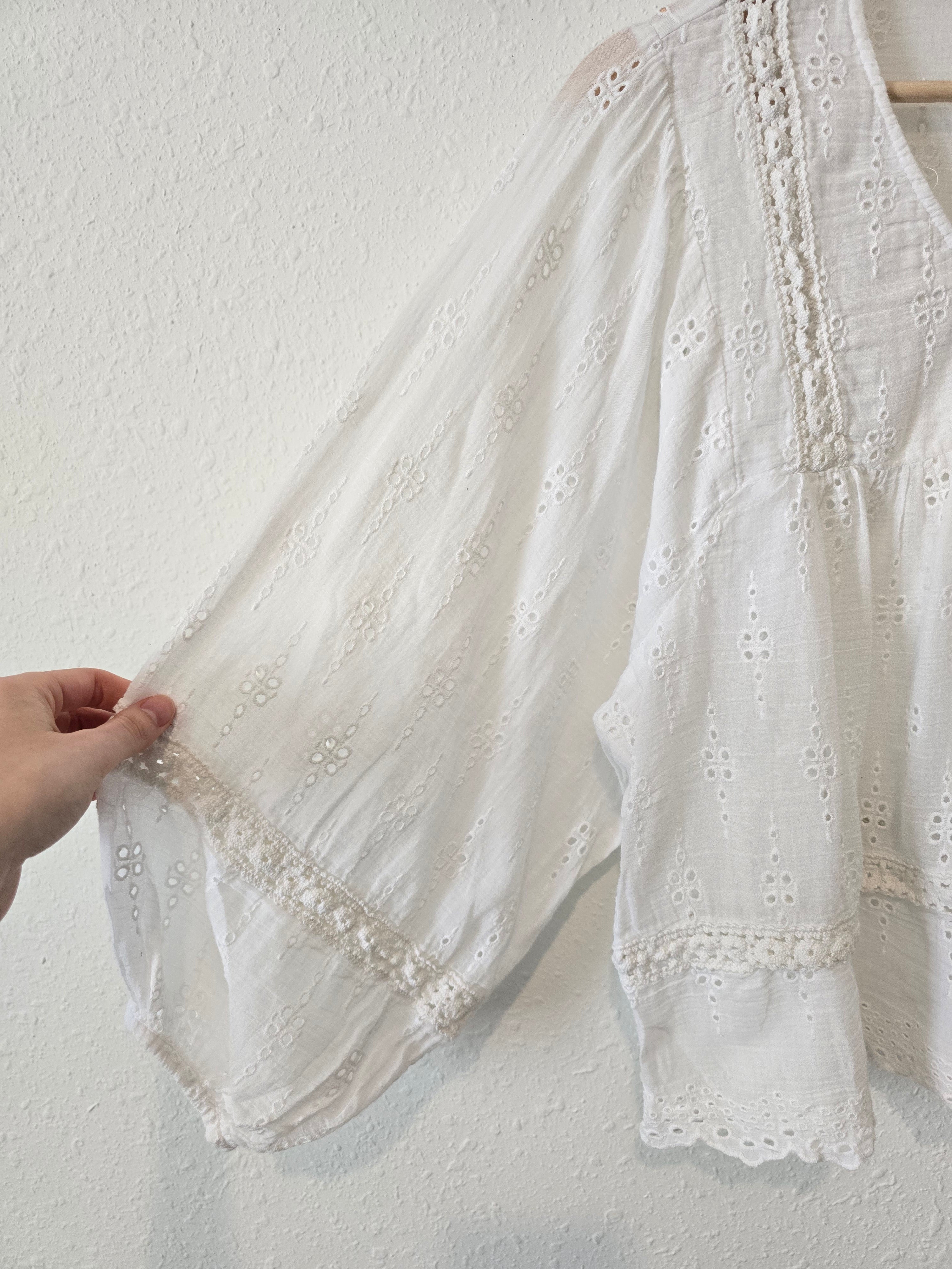 White Eyelet Puff Sleeve Top (S)